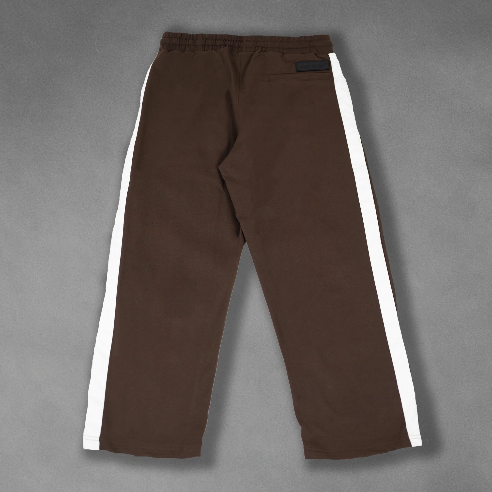 2001 -Classic Nylon Jogger - EARTH BROWN - Image 4